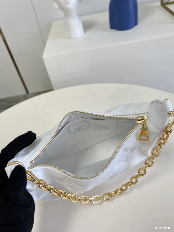 VUITTON LOUIS MOON OVER THE 0821